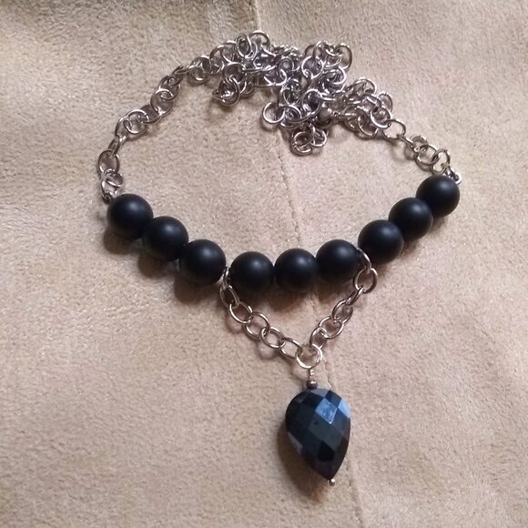 Sexy Seductive Business Casual Goth Domme | Reversible TearDrop + Stone Necklace - Picture 5 of 9